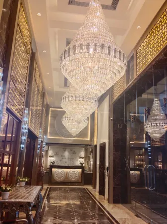 Sky Hotel & Resort Отели в г. Ballia