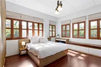 Pool Villa Sathorn Bangkok