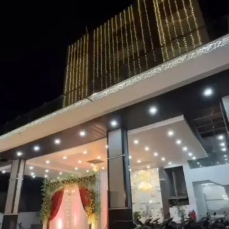 shri harichand hotel