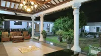 Omah Keniten Yogyakarta Hotels in Kalasan