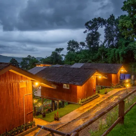 Hubkhaosawan homestay