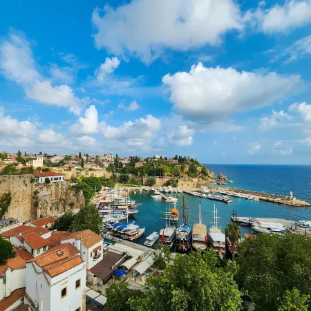 Hadrian Nest 3BR Apartment Opposite Hadrian’s Gate