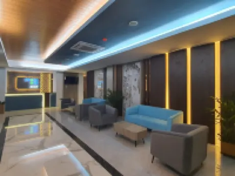 Front One Luxe Hotel Solo Hotels in Jebres