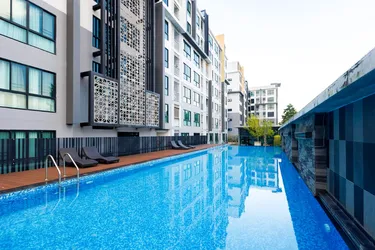 รูปภาพของคอนโดเทรเชอร์ ห้องดีลักซ์ ห้อง 715 - 1 ห้องนอน วิวเมือง เข้าซูเปอร์มาร์เก็ต Big-C ได้ ใกล้เซ็นทรัลเฟสติวัล