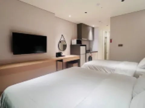 Chestertons Dominicleva Sokcho (Free Swimming Pool, Sauna, Cooking Studio)