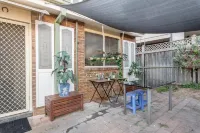 Sunny Private Rooms – Steps to Train, Shops & Park - Park Yeri