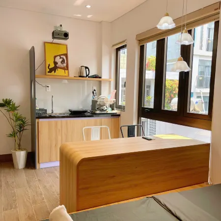 Corgi House Da Nang – Airport & City Center Отели рядом с достопримечательностью «Пляж Xuan Thieu»