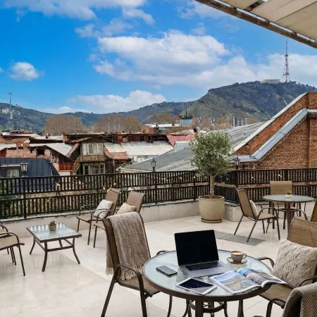 TUTTO PASSA HOTEL TBİLİSİ