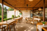 Anuraga villa & rooftop bar
