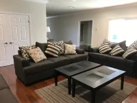 Luxury Boutique House 9rm9ba/6 Massive suites - 3-Star