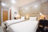Townhouse Oak Hotel Damar Kurung - Wifi