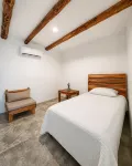 Euphoria Beach House - 2-Star