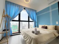 Skyblue 2 Rooms Apartment, 4+2 Pax @ Urban Suites