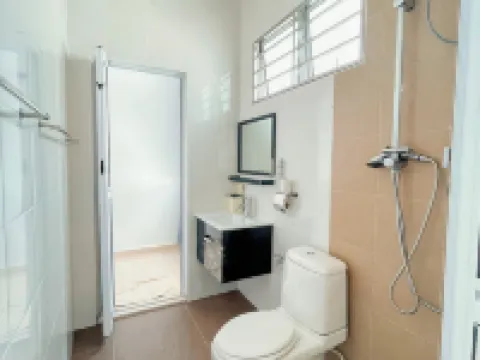 4BDR Double storey homestay Yong Peng, FreeParking Hotels in Yong Peng