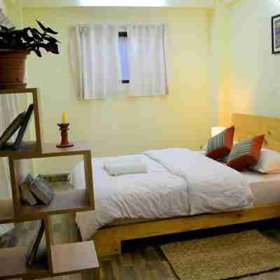 Peaceful & beautiful "Tanani Newa Home" Mt. Ganesh Rooms