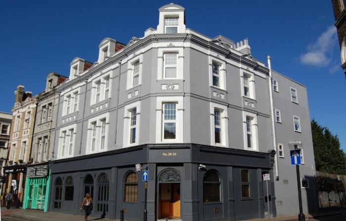 Hotel O Ilir Timur I Near Rsud Siti Fatimah Az-Zahra Formerly Lumendiva Suite