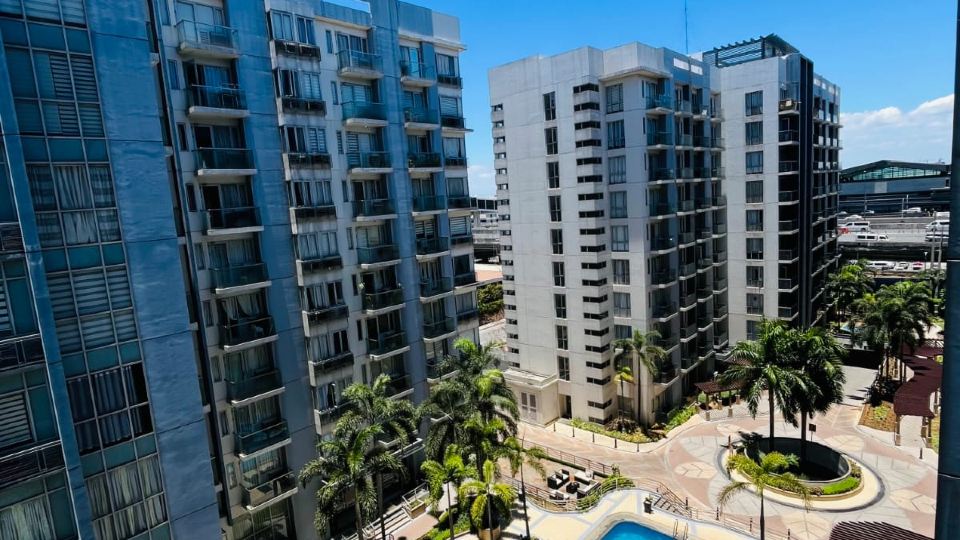 Studio Unit in One Palm Tree Villas across NAIA Terminal 3