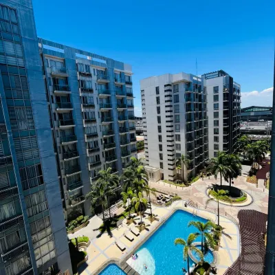 Studio Unit in One Palm Tree Villas across NAIA Terminal 3 Newport Performing Arts Theater周辺のホテル