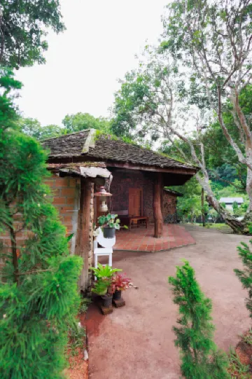 RiverRock Home Hotels near Wat Khantha Phueksa