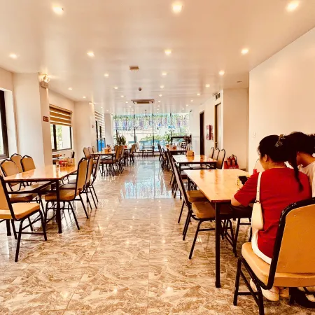 Cat Ba Swiss Hotel Отели в г. Cát Hải