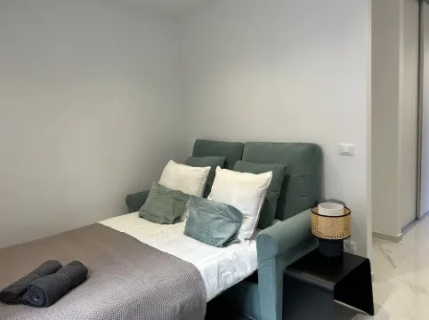 Studio Musso 1, Casino Square, Monaco, quiet apt