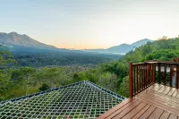 Kamani Cabin by Moria