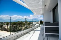 Luxury 2BR Penthouse w/ Pool - Pet friendly