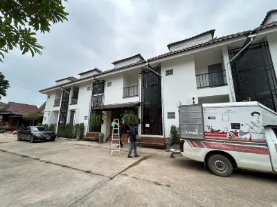 Parinsiri Place 2 Hotels near Palm Leaf Manuscript Conservation Institute of Wat Sungmen (PMCI Wat Sungmen)