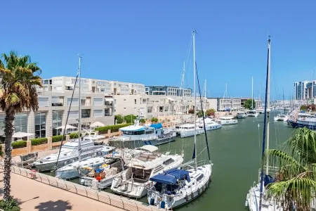 Marina Waterfront Haven by Sea N' Rent Отели в г. Герцлия