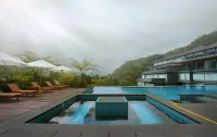 Forest Hills Ciwidey - Pools