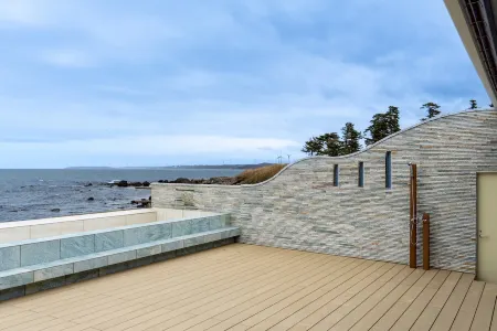 Lapita Resort Отели в г. Сакаи