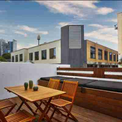 The Flintstones Luxury Stone Stay Hotel Exterior