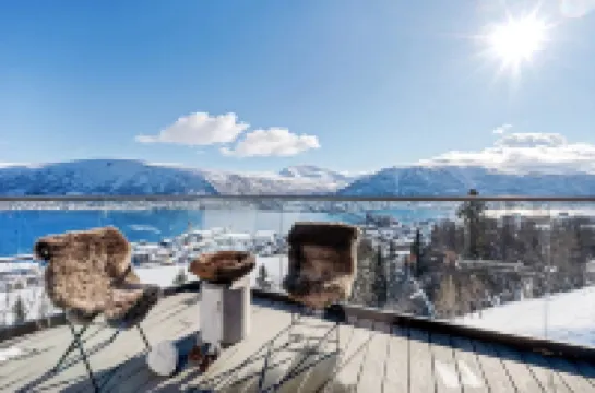 Deluxe Villa by Paramount