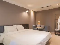 Button Hotel Hotel in zona Mercato del Pesce di Shindonga