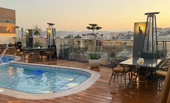 Le Reve Hotel By Le Reve Company