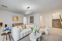 Near Strip•LUX Spacious Villa•Foosball Game