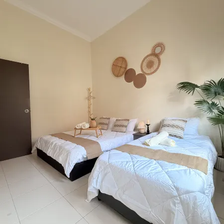 HeyBali Homestay~ 8minJetty/Game/Gathering Hotels in Mersing
