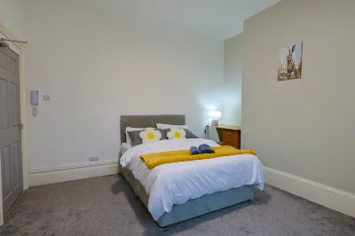 Elevate suites Darlington Fast WIFI close to city centre โรงแรมใน