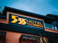 555 โฮเทล คลับบิ้ง สำหรับผู้ใหญ่เท่านั้น โรงแรมใกล้โคโตเบีย