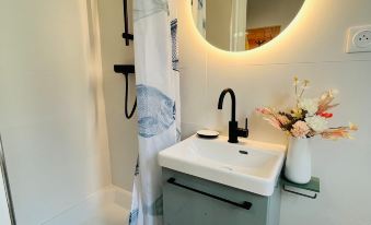 Cozy flat near 250m to Pompidou