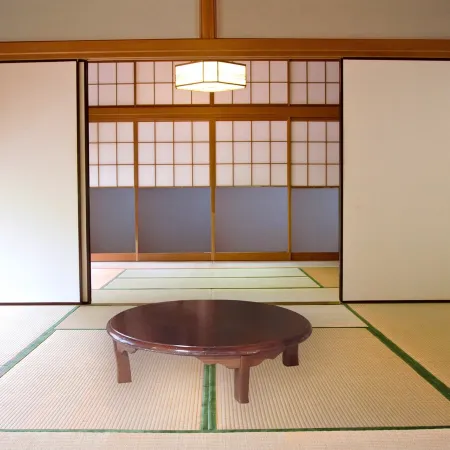 Private Japanese-style house for families and groups