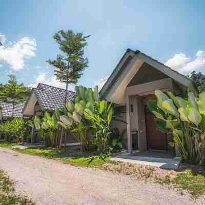 Sementra Hot Spring Nature Resort Hotel Exterior