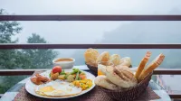Hotel Himalayan Glacier - breakfast