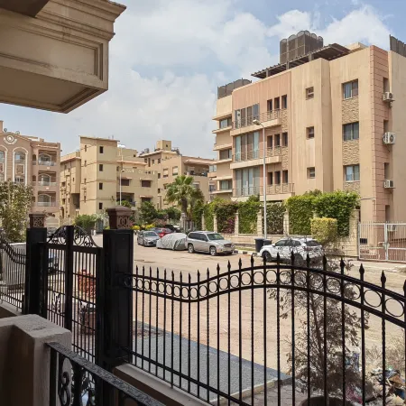 Roadhouse New Cairo Residence
