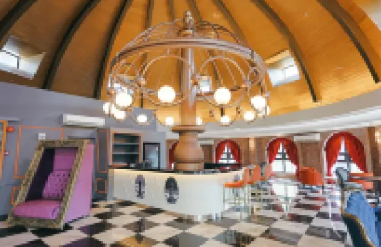 Paxtonz Seasonal Suites