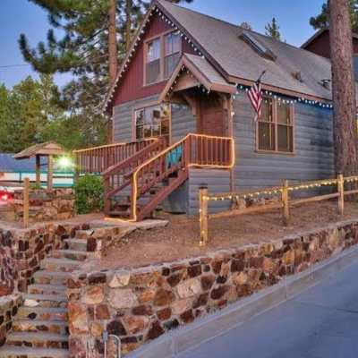 Cottage 6 - Black Bear Hotel Exterior