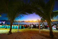 Carabao Island Beach Camp Hotel di Romblon