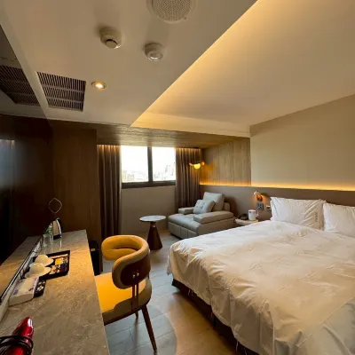 Fooyee Hotel - Yizhong Hotels near محطة ووري