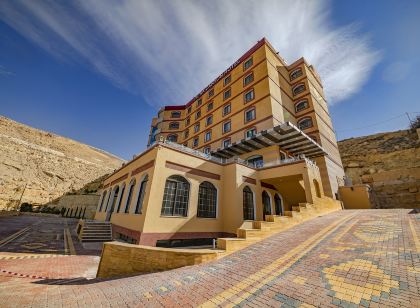 PETRA CANYON HOTEL