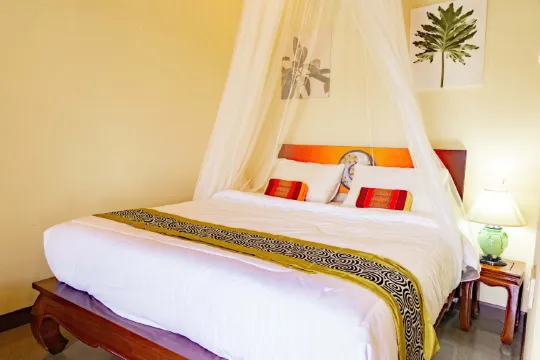 ดีลักซ์ สไตส์ล้านนา วิลลา 